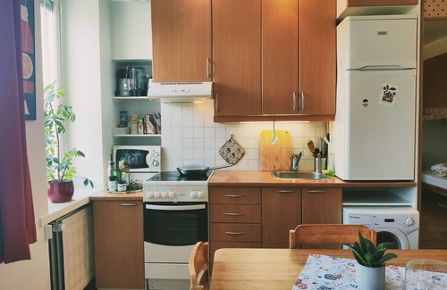 Kallio Apartment | Cozy and quiet studio in a great location with a nice view