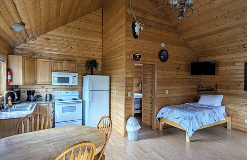 McBride Cabin | Cozy and Relaxing Getaway Cabin #2