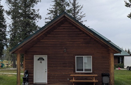 McBride Cabin | Cozy and Relaxing Getaway Cabin #4