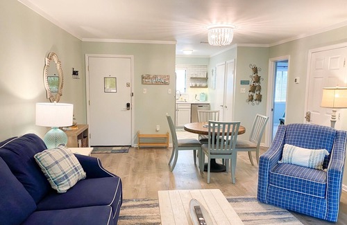 Fernandina Beach Condo | Cozy and Secluded 2BR/2BA fully equipped condo just a short walk to the beach