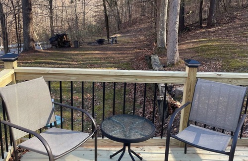 McConnelsville House | Cozy and secluded, recently remodeled 2 bedroom cottage near Muskingum river