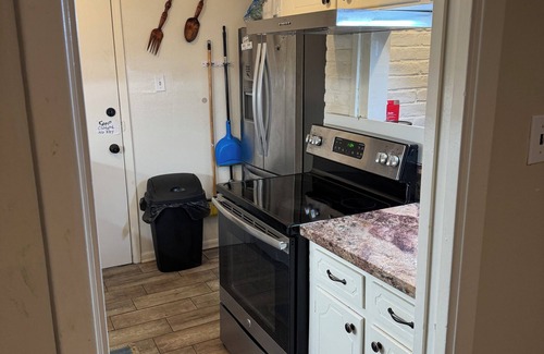 Houston Condo | Cozy and Serene Entire Condo Near The Galleria 2 bedrooms and 2 full bathrooms