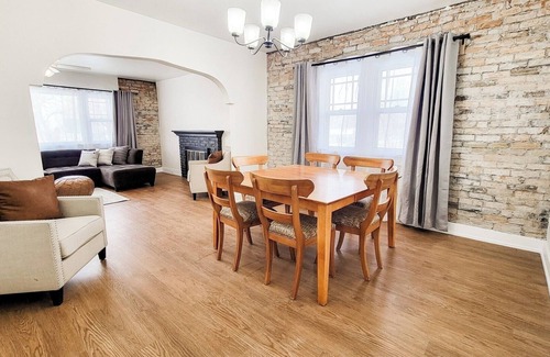 Ogden House | Cozy and Spacious Home in Ogden