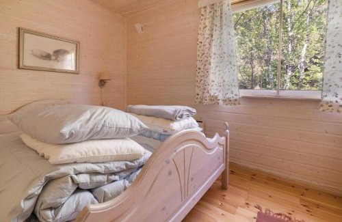 Meloy House | Cozy and unassuming cabin with fantastic views