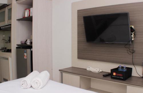 Karawang Apartment | Cozy and Warm Studio at Grand Sentraland Karawang Apartment By Travelio