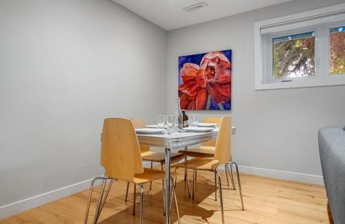 Tuxedo Park Apartment | Cozy and Welcoming 2BR Basement Suite In The Heart of Calgary