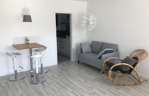 Haunstetten-West Apartment | Cozy apartment near fair / university