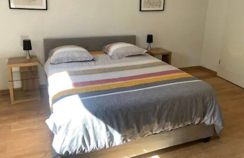 Illkirch-Graffenstaden Apartment | Cozy apartment in a quiet house and free parking