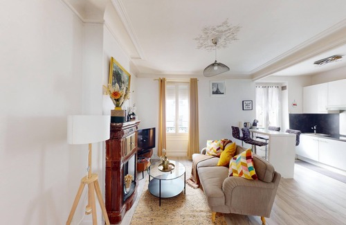 Le Perreux-sur-Marne Apartment | Cozy Apartment with Parisian Charm & Disneyland Fun