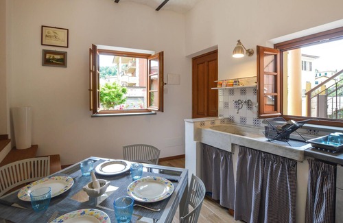 San Pietro Vara Apartment | Cozy apartment in san pietro vara -sp-
