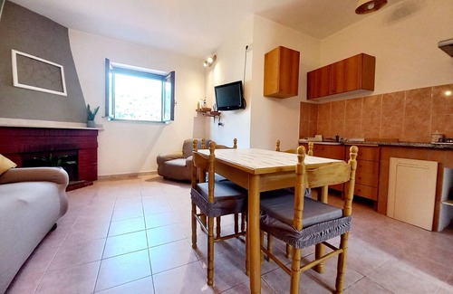 Corleto Monforte Apartment | Cozy Apartment in Medieval Old Town