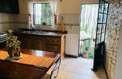 Taxco Apartment | Cozy apartment with kitchen and garden