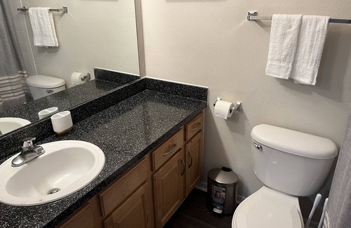 Altamonte Springs Apartment | Cozy apartment in Altamonte with 24H Gym, Dog Run, Tennis Court, and Pool