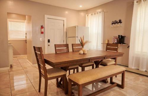 Smith Hill Apartment | Cozy apartment 1st 10min Walk Downtown and City View