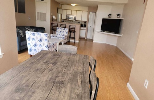 Historic Downtown Kissimmee Apartment | Cozy apartment (2/1) near to Disney