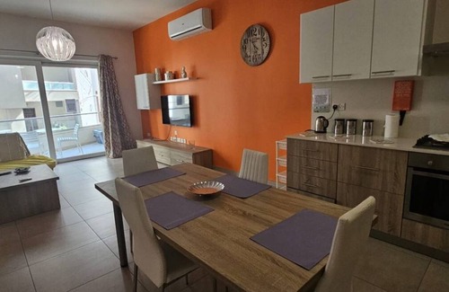 Gzira Apartment | Cozy Apartment 2 bdr 2 bth Terrace near Promenade