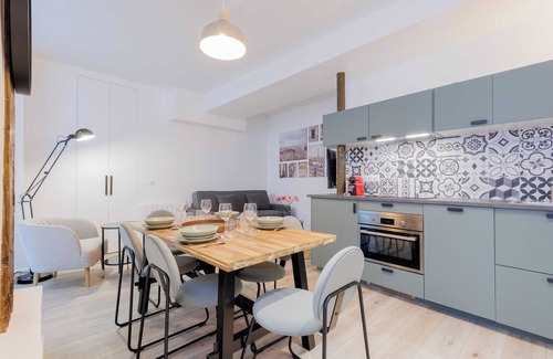 Quartier de Rochechouart Apartment | Cozy apartment - 2BR/4P - Place Pigalle