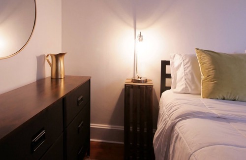New Bedford Apartment | Cozy Apartment 5 min from downtown