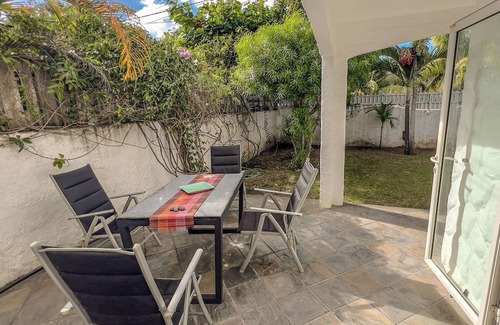 Pointe aux Canonniers Apartment | Cozy Apartment, 5 minutes walk from amazing beach.