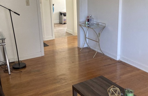 Norfolk Apartment | Cozy Apartment 6 minutes away from Sentara Norfolk General Hospital!