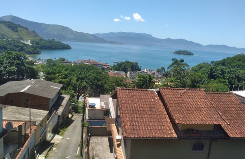 Camorim Apartment | Cozy apartment with balcony and sea view