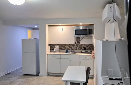 Halifax House | Cozy Apartment