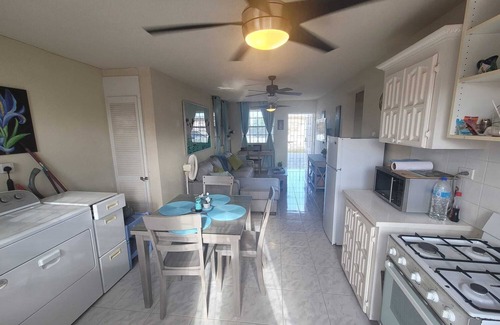 Welches Apartment | Cozy Apartment Close to Beach & Nightlife