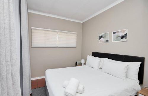 Waterkloof Glen Apartment | Cozy Apartment close to Menlyn