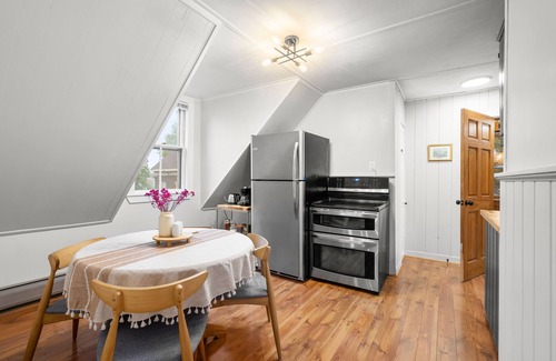 Haverhill Apartment | Cozy Apartment Close to Downtown