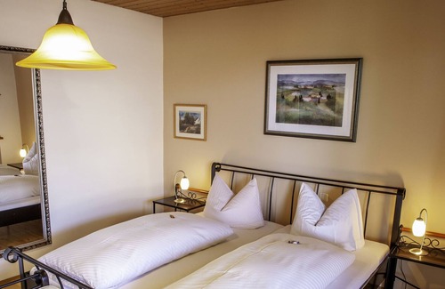 Ruhmannsfelden Apartment | Cozy Apartment in Ruhmannsfelden with Swimming pool