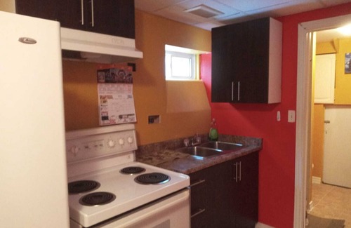 Mississauga Apartment | COZY APARTMENT FOR RENT GREEN NEIGHBORHOOD