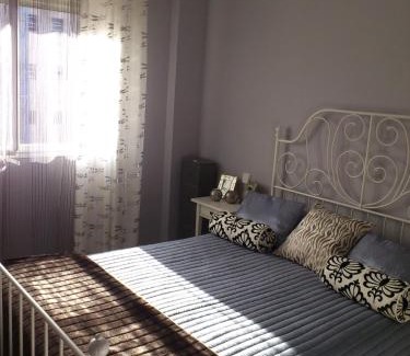 Doctor Barraquer-Grupo Renfe-Policlinico Apartment | Cozy apartment & free parking