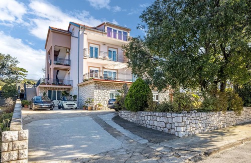 Novi Vinodolski Apartment | Cozy apartment in Novi Vinodolski