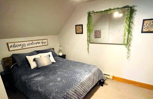 Northumberland Apartment | Cozy Apartment in Northumberland, PA -set in rural PA on a small horse farm