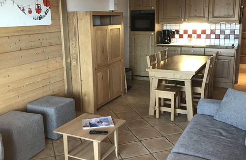 Vallandry Apartment | Cozy apartment in a residence with quality services (swimming pool, sauna .) - door Access to Paradiski Vallandry/Les Arcs