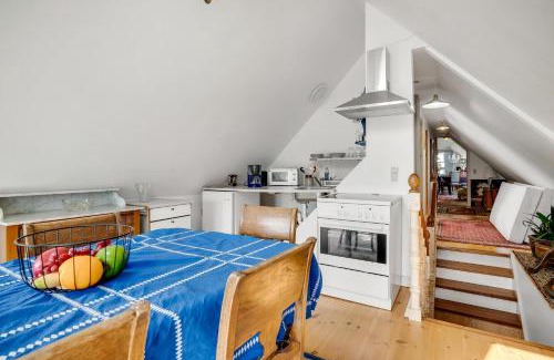 Snedsted House | Cozy Apartment In An Older Country House In Thy