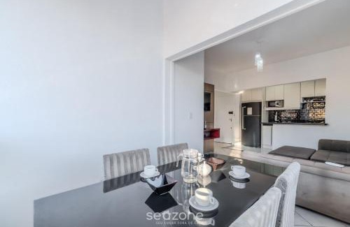 Capoeiras Apartment | Cozy Apartment in Capoeiras, Floripa OPT504