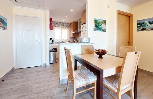Cabanes Apartment | Cozy apartment in Cabanes with WiFi