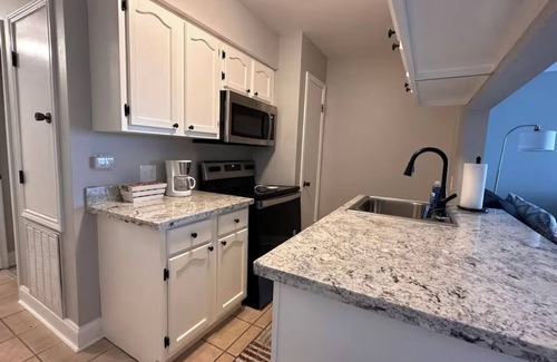 Chalmette Apartment | Cozy Apartment in Chalmette, La. Only a few miles away from downtown N.O.