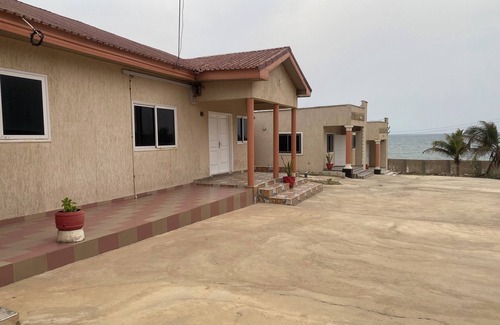 Kokomlemle Apartment | Cozy apartment in enjoyable Accra with AC, WiFi