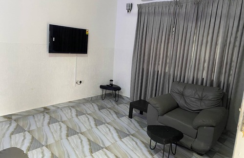 Kokomlemle Apartment | Cozy apartment in enjoyable Accra with AC, WiFi