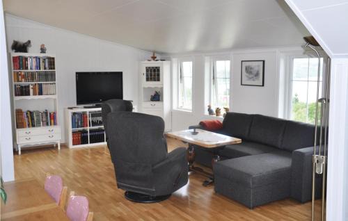 Fitjar Apartment | Cozy Apartment In Fitjar