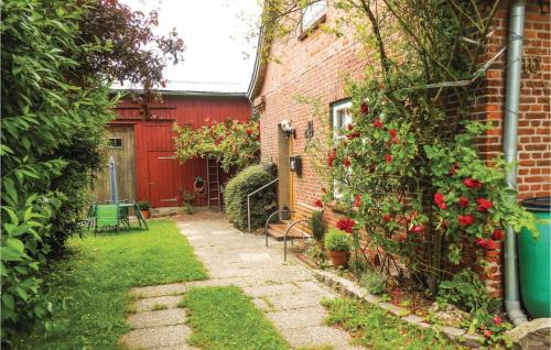 Fluggendorf Apartment | Cozy Apartment In Flüggendorf With Wifi