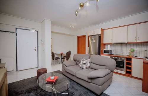 Agia Paraskevi House | Cozy Apartment in Agia Paraskevi