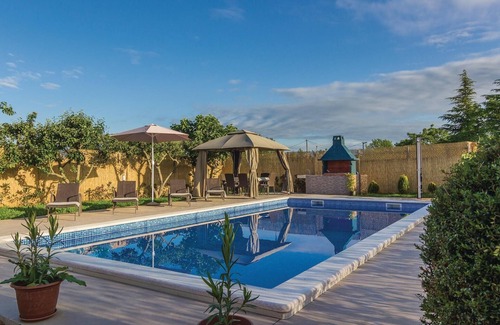 Gracisce Apartment | Cozy apartment in Gracisce with WiFi