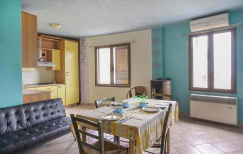 Ilbono Apartment | Cozy Apartment In Ilbono With Wifi