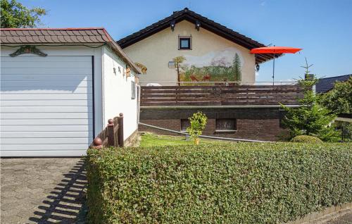 Densberg Apartment | Cozy Apartment In Jesberg - Densberg