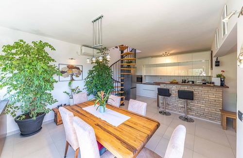 Rudine Apartment | Cozy apartment in Kastel Novi