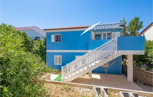 Kosljun Apartment | Cozy Apartment In Kosljun With Kitchen