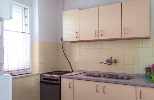 Lumbarda Apartment | Cozy apartment in Lumbarda with WiFi